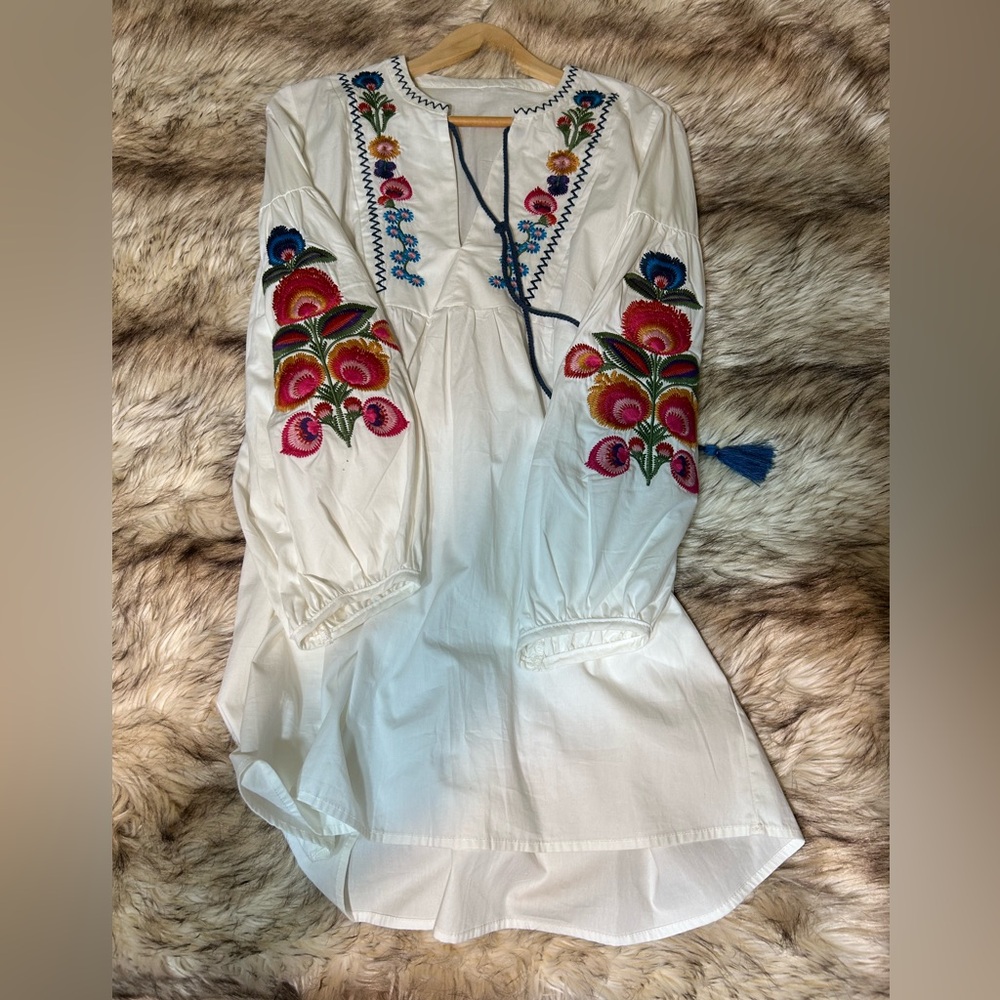 Embroidered Long Sleeve White Dress - Picture 5 of 11